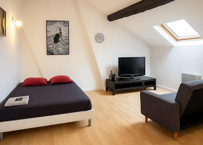 3 With Unique Cathedral View